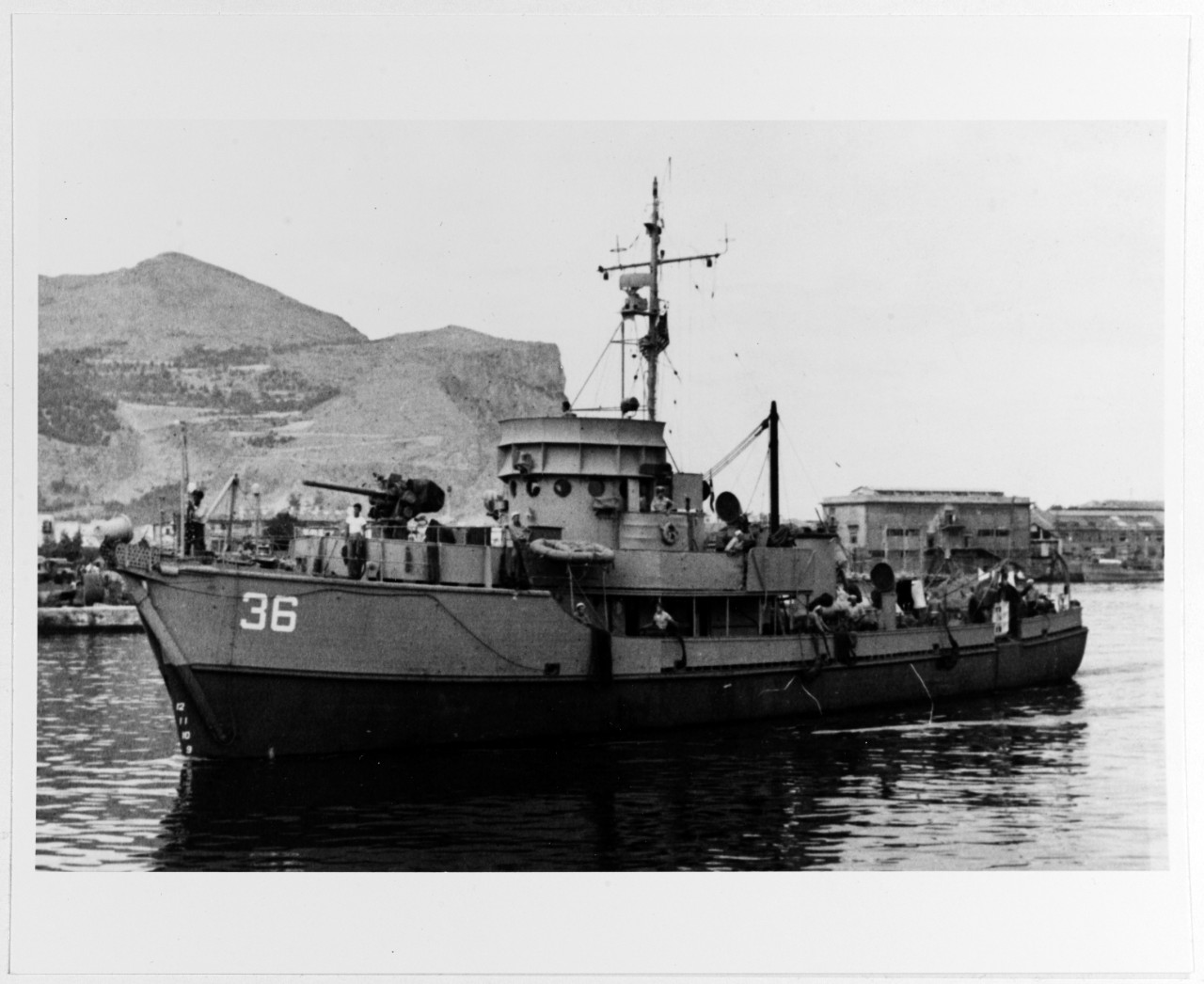 USS YMS-36