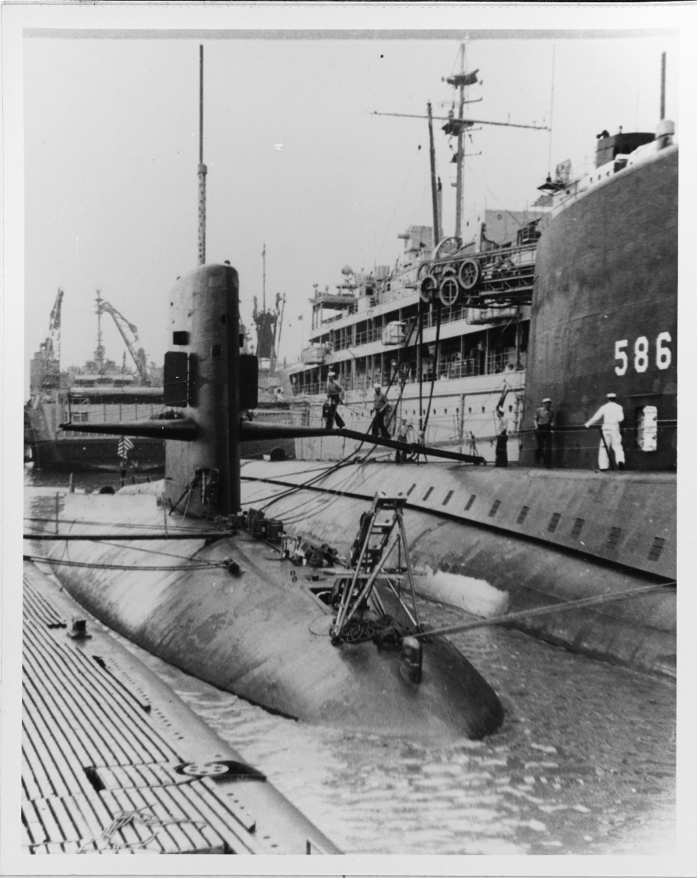 USS SHARK (SSN-591)