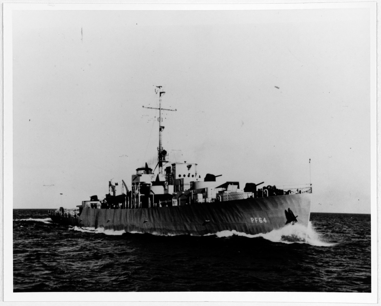 USS KNOXVILLE (PF-64)