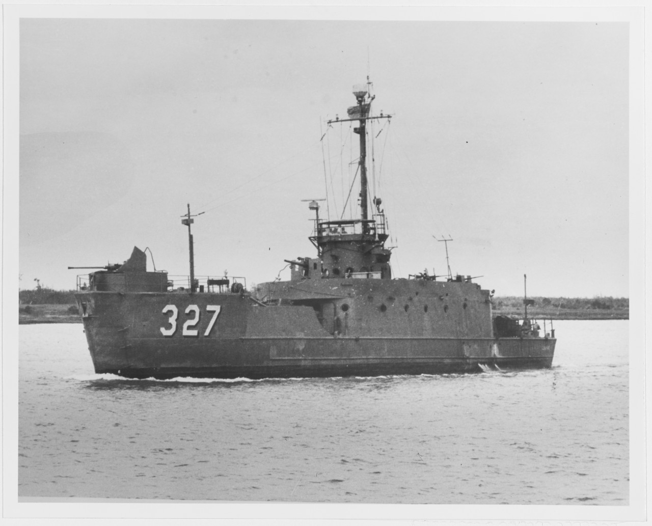 LONG DAO (HQ-327) (South Vietnamese landing ship, ex-French LSIL-9029, ex-USS LSI(L)-698)