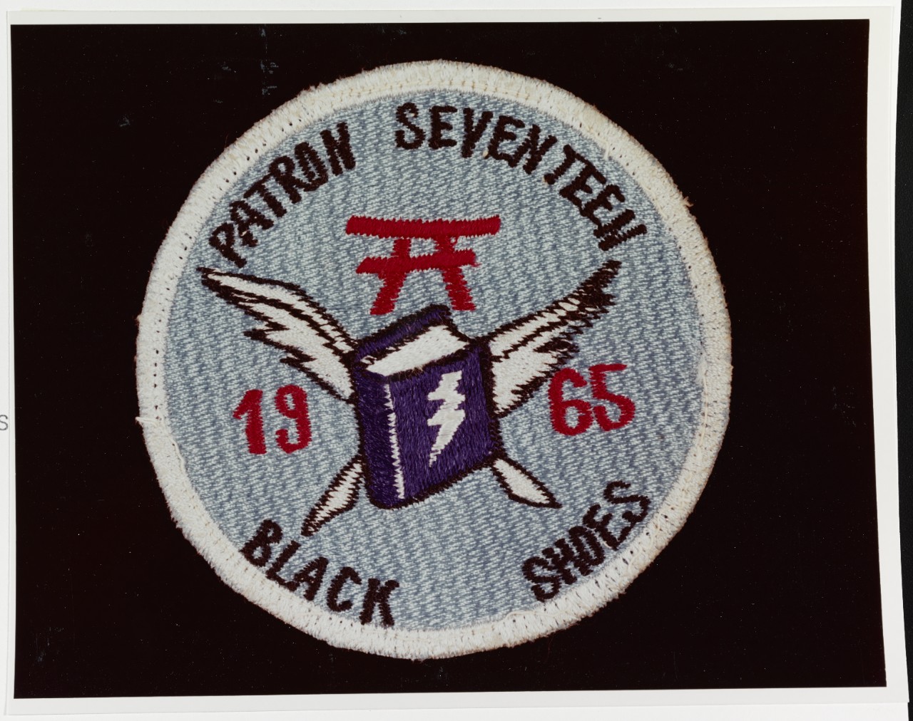 Insign: Patrol Squadron 17 "BlackShoes", 1965