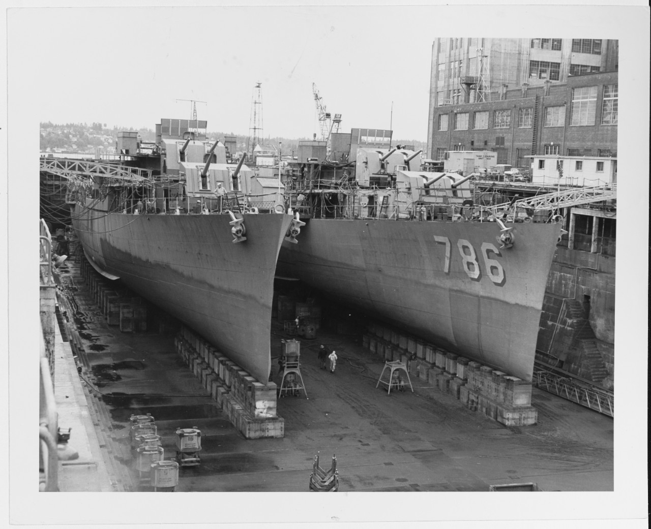 USS RICHARD B. ANDERSON (DD-786)