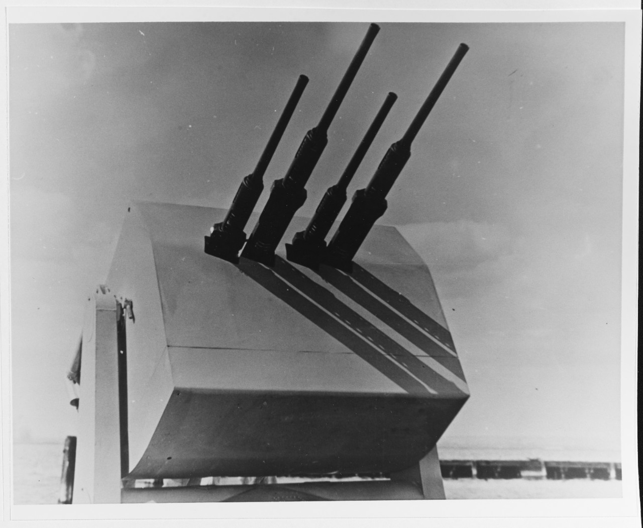 Elco "Thunderbolt" 20mm quadruple gun mount