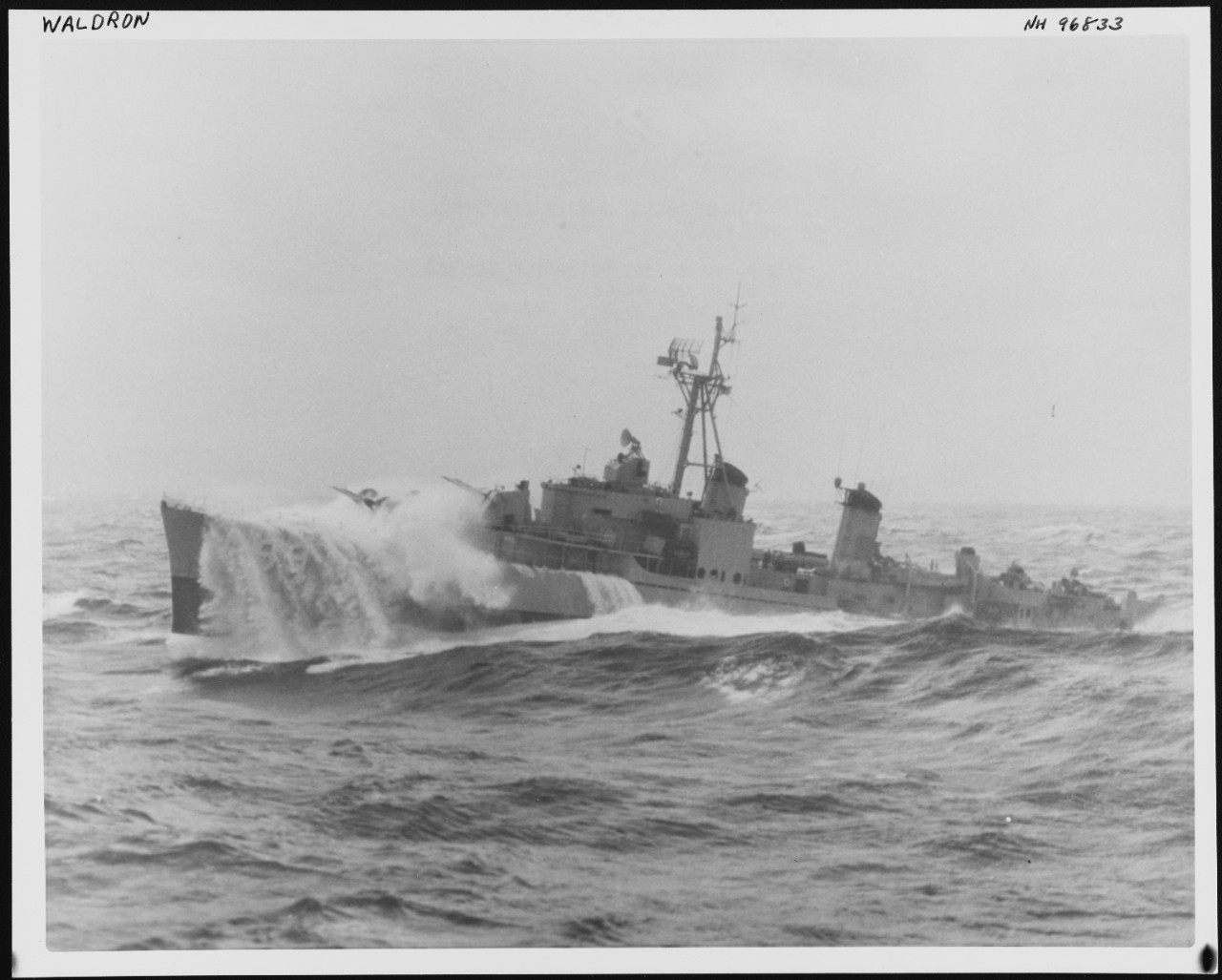 Photo #: NH 96833 USS Waldron (DD-699)