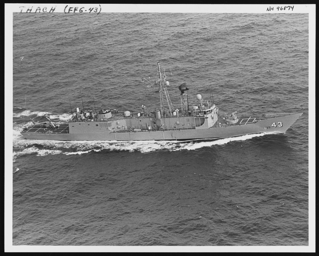 Photo #: NH 96874  USS Thach (FFG-43)