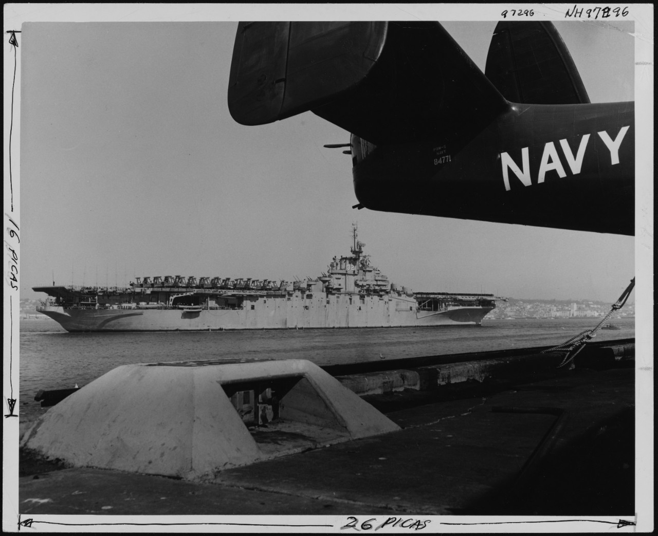 Photo #: NH 97296  USS Leyte (CV-32)