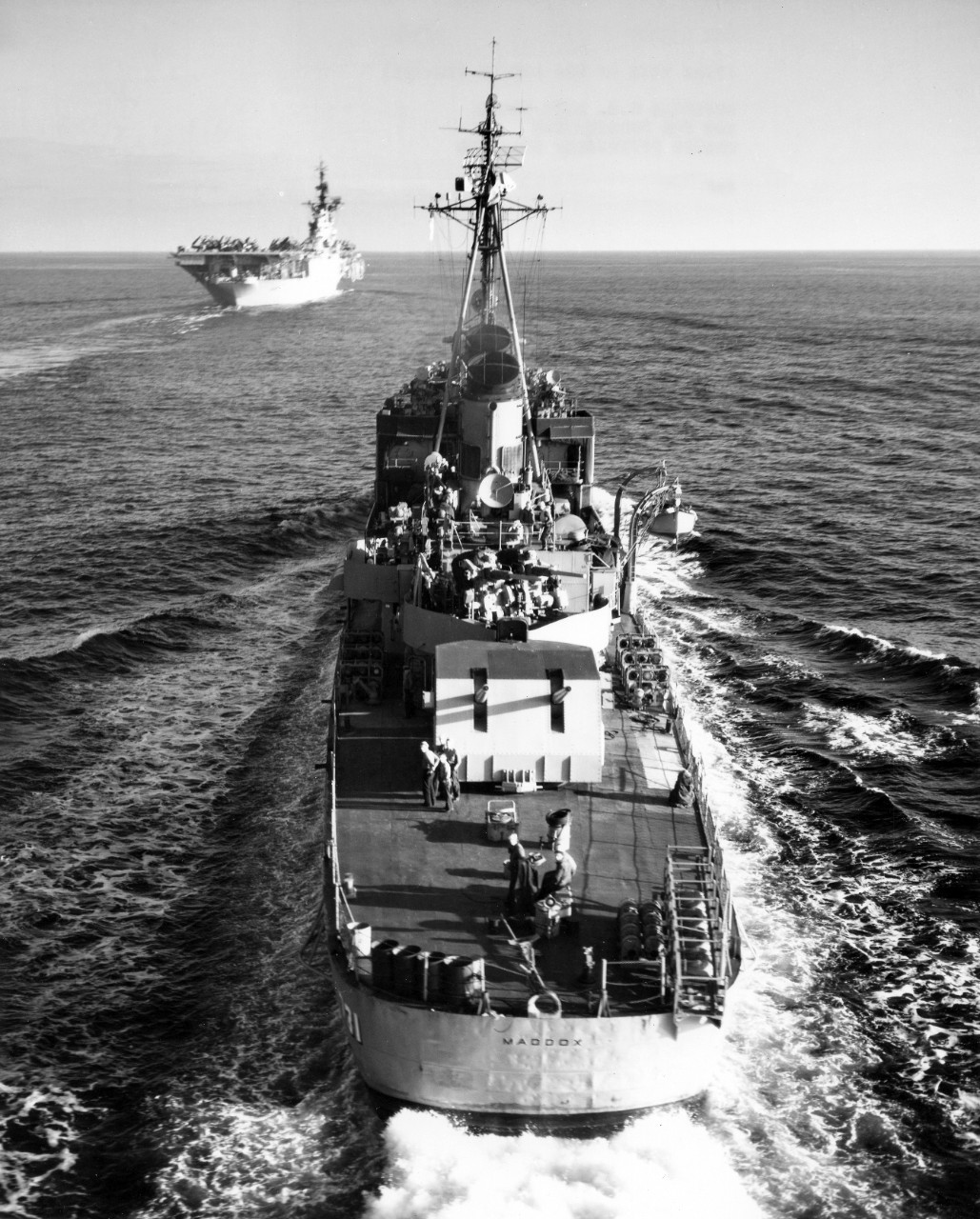 Photo #: NH 97903  USS Maddox (DD-731)