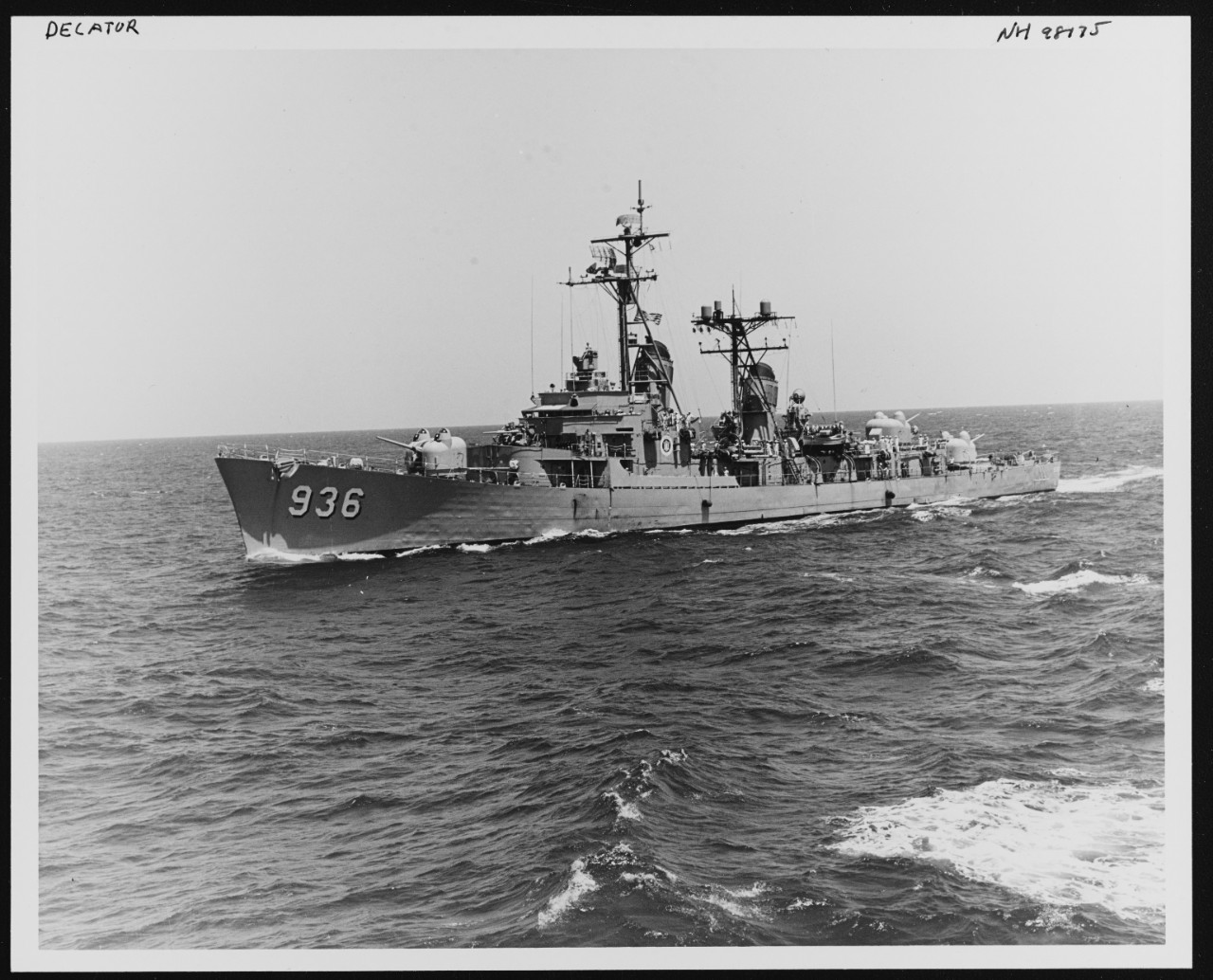 Photo #: NH 98175  USS Decatur (DD-936)