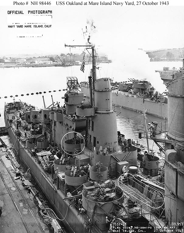 Photo #: NH 98446  USS Oakland (CL-95)