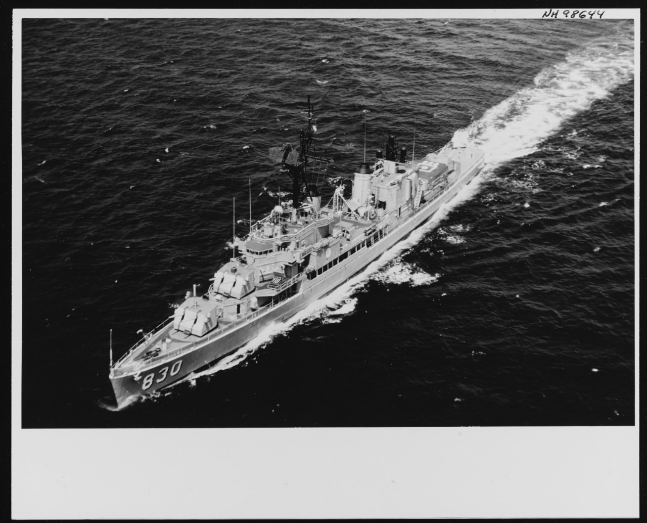 Photo #: NH 98644  USS Everett F. Larson (DD-830)