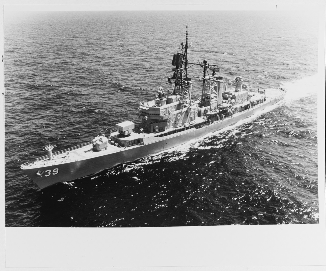 USS MacDONOUGH (DDG-39)