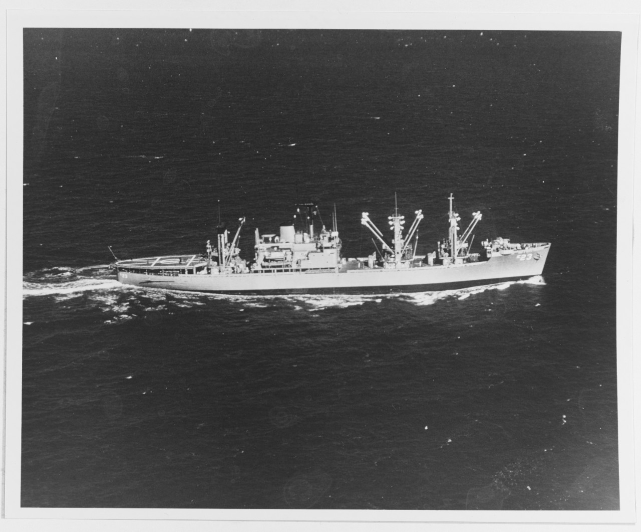 USS NITRO (AE-23)