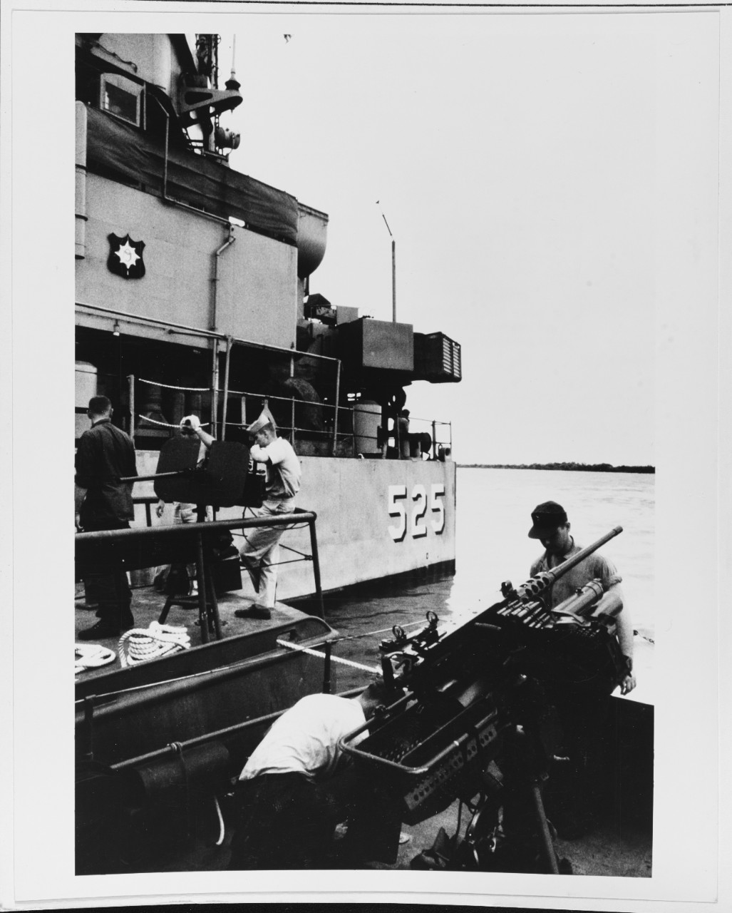 USS SAINT FRANCIS RIVER (LSMR-525)