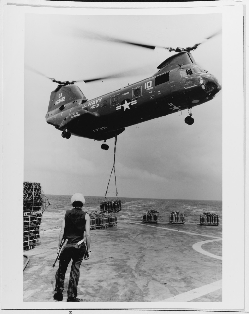 A UH-46A "Sea Knight"