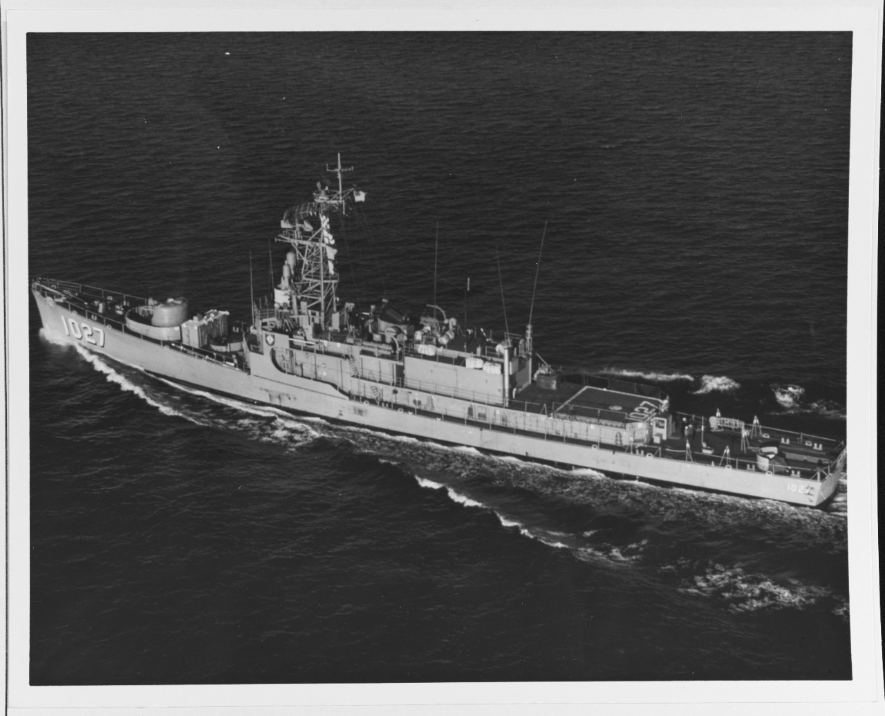 USS JOHN WILLS (DE-1027)