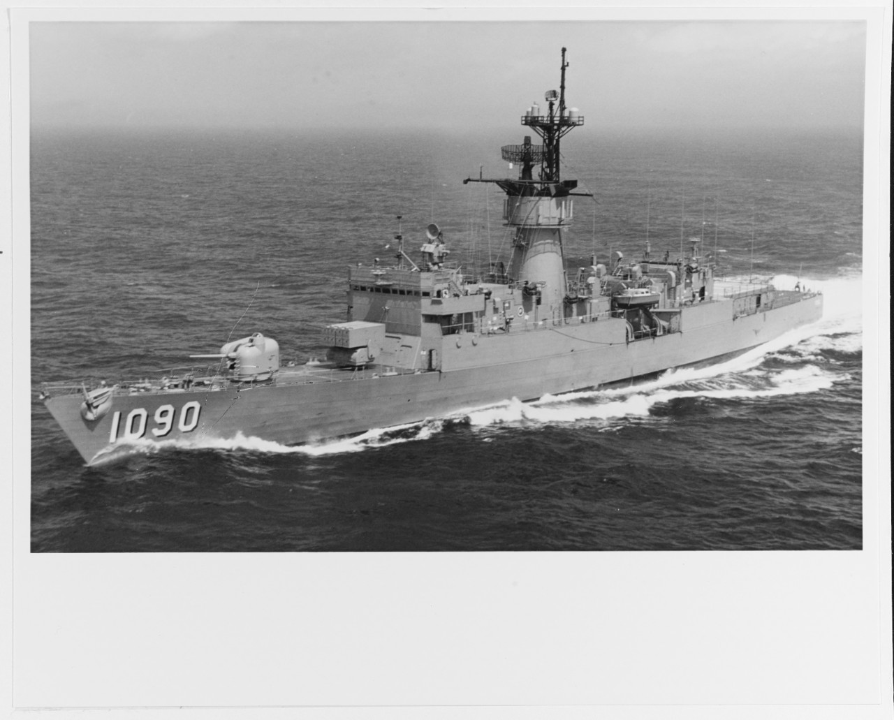 USS AINSWORTH (DE-1090)