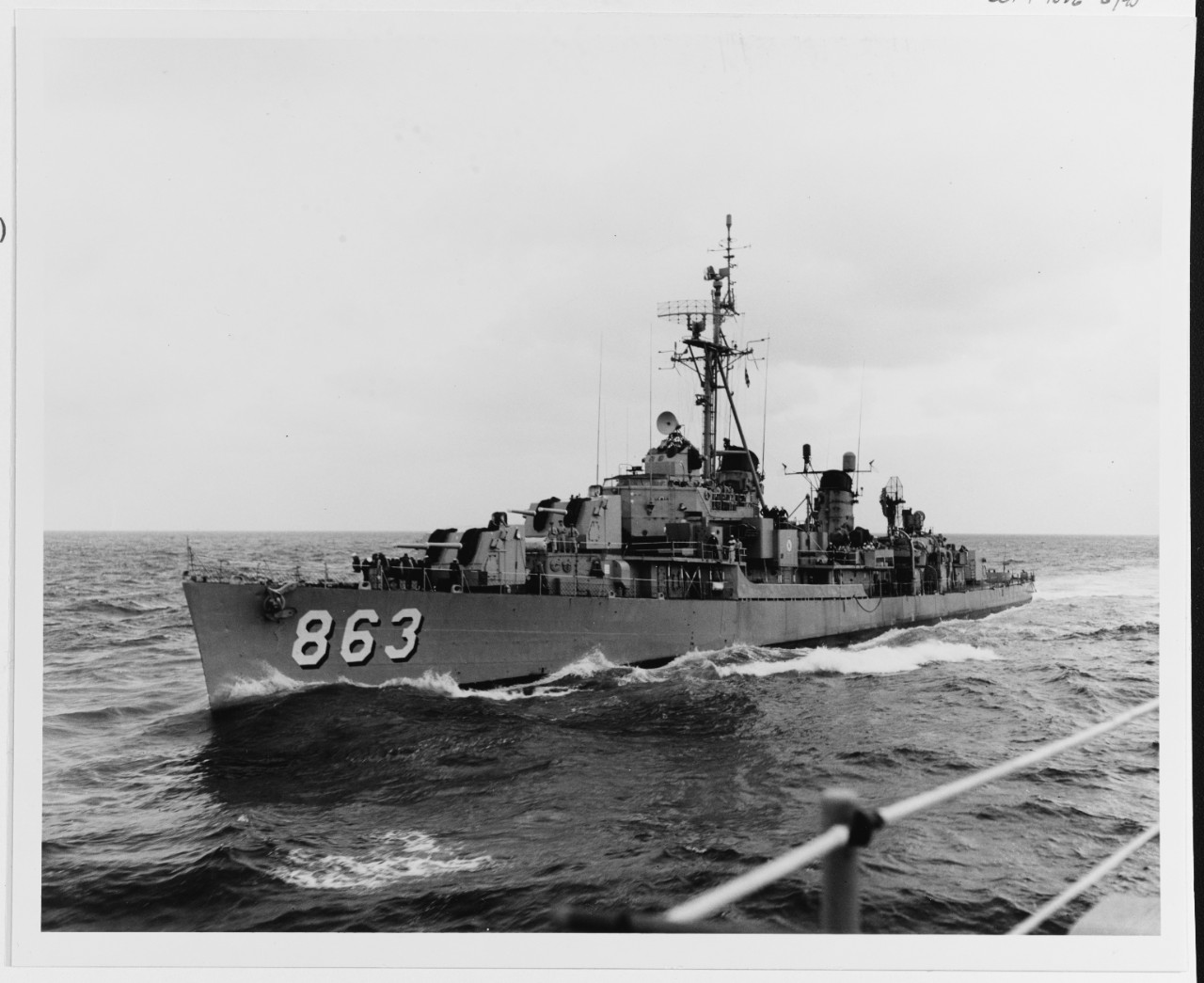 USS STEINAKER (DDR-863)