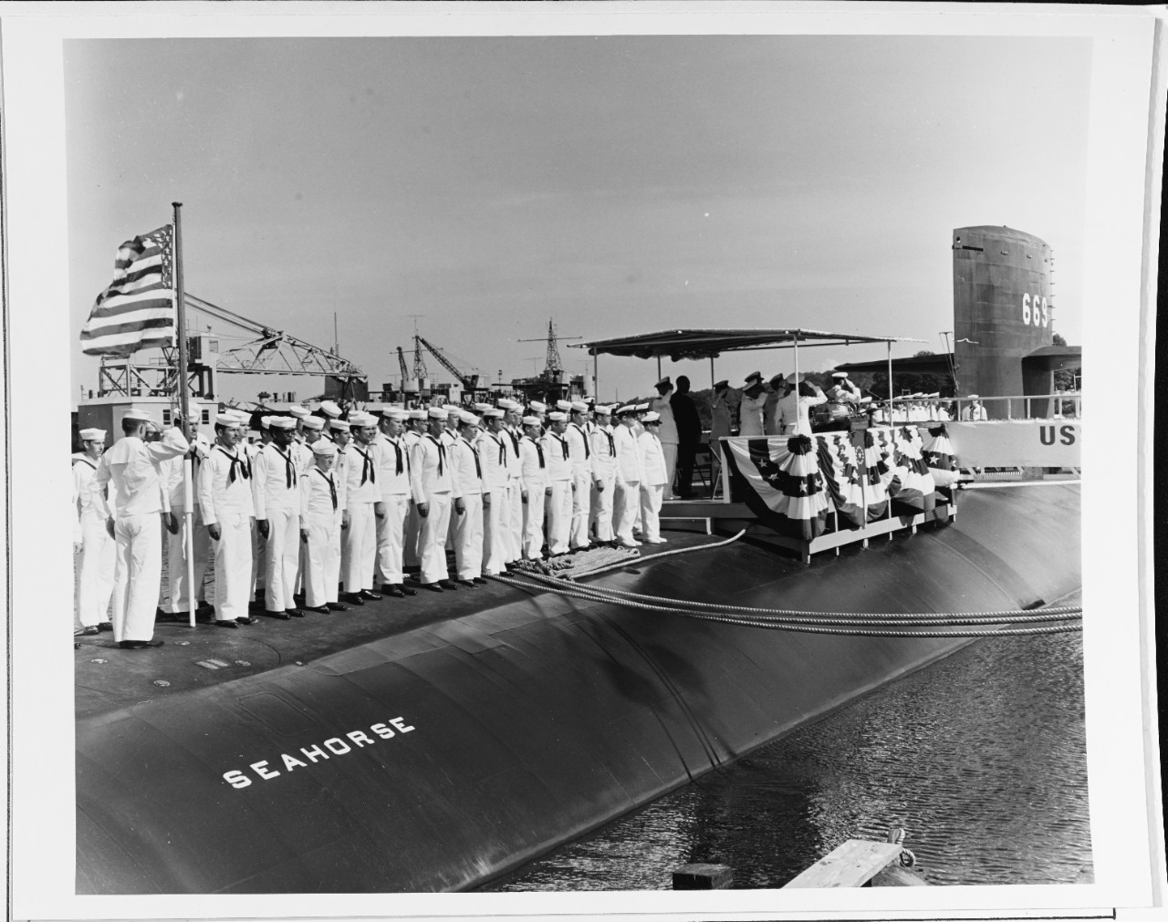 USS SEAHORSE (SSN-669)