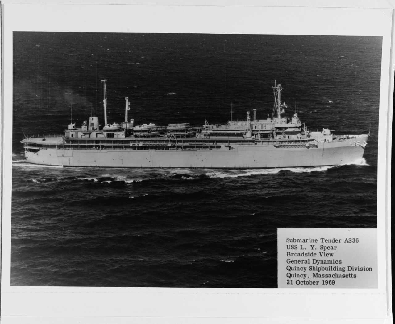 USS L.Y. SPEAR (AS-36)