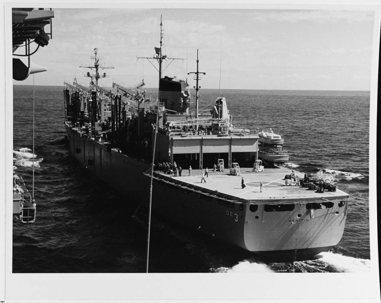 USS SEATTLE (AOE-3)