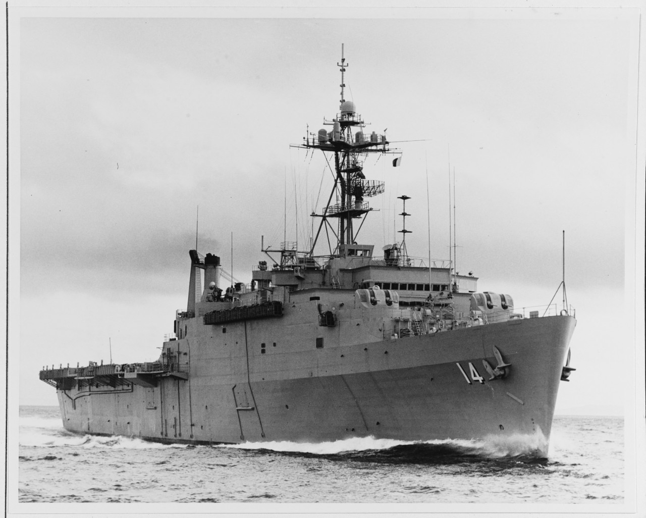 USS TRENTON (LPD-14)