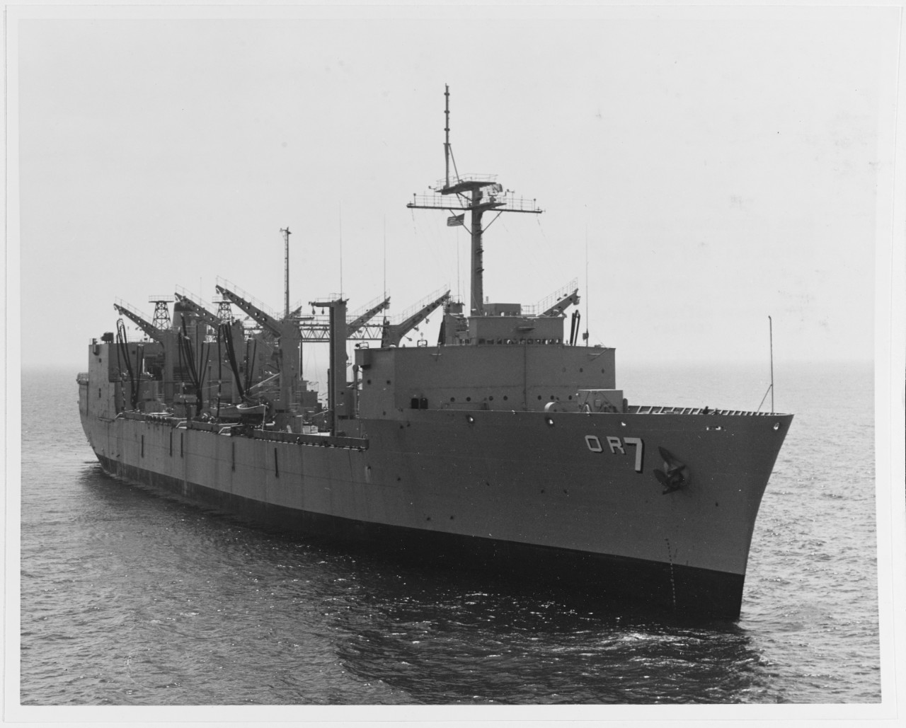 USS ROANOKE (AOR-7)
