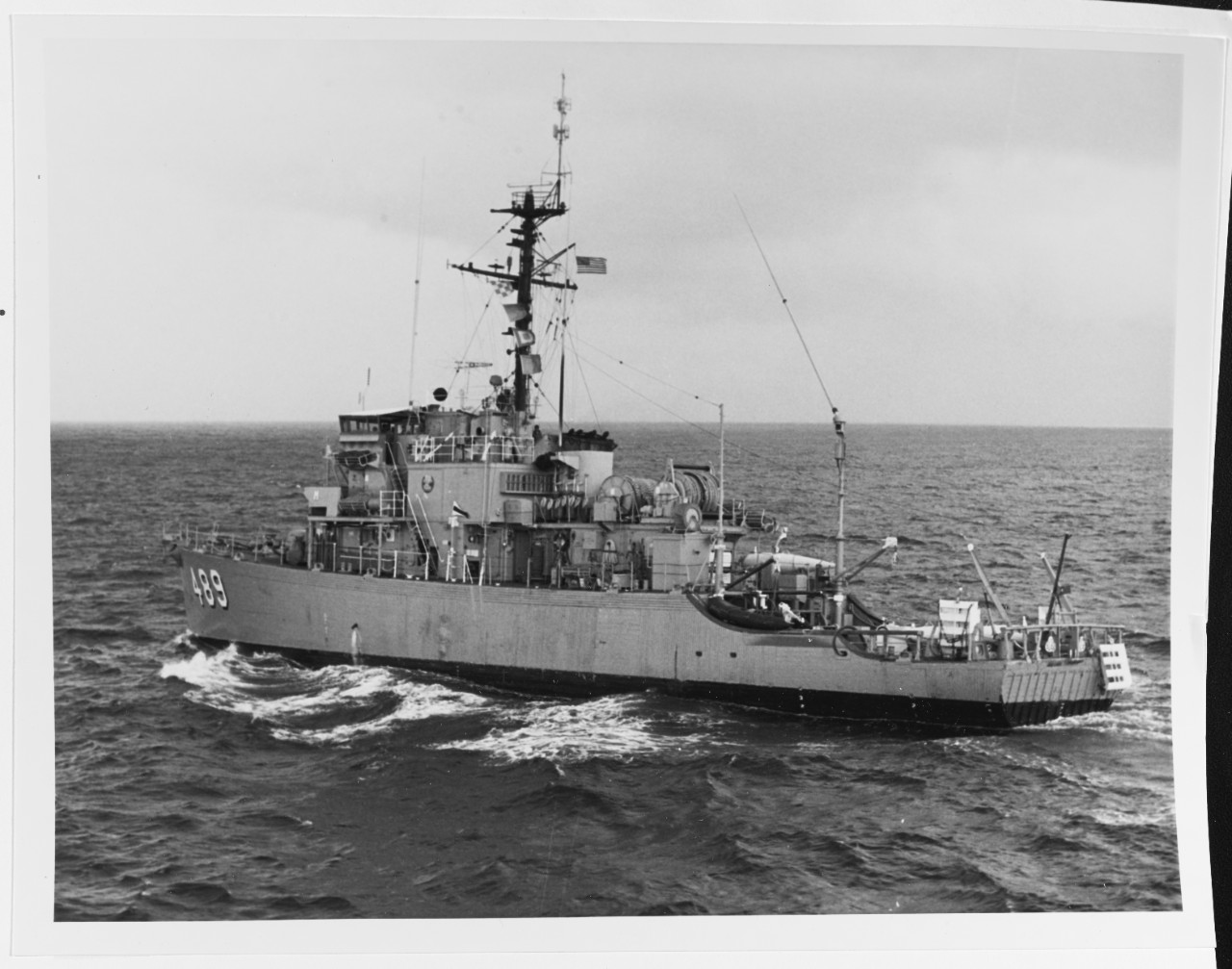 USS GALLANT (MSO-489)
