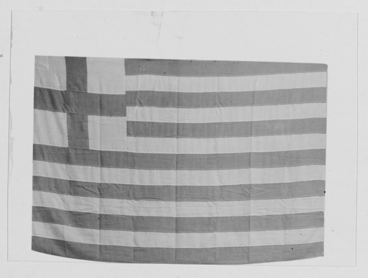 English East India Co. Ensign 1704.