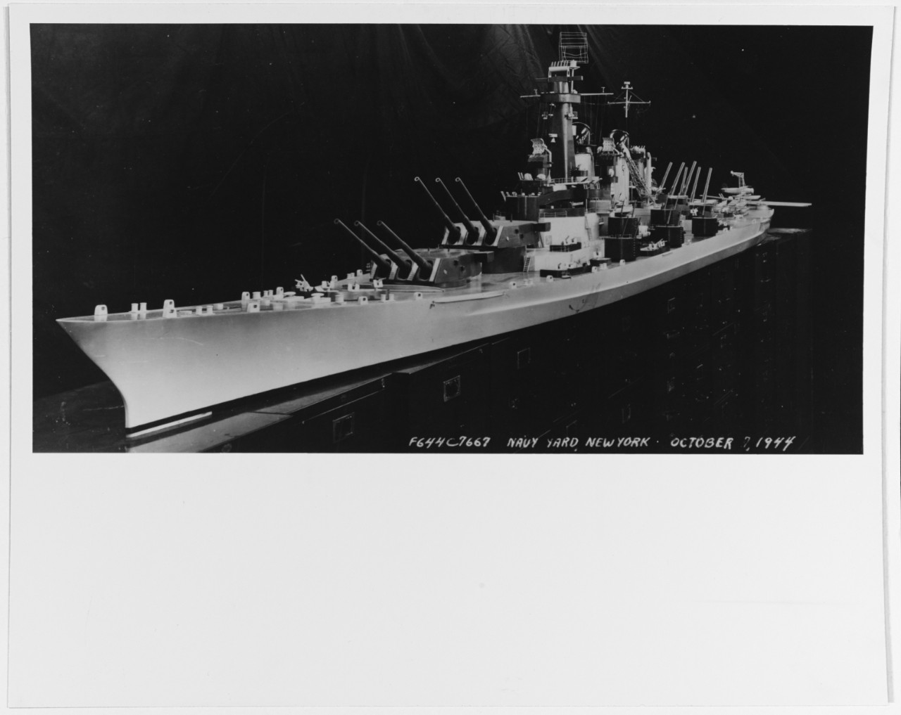 Photo #: USN 1144964  Montana class (BB-67--71) model