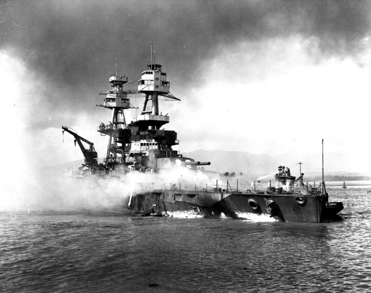 Photo #: 80-G-19940  Pearl Harbor Attack, 7 December 1941