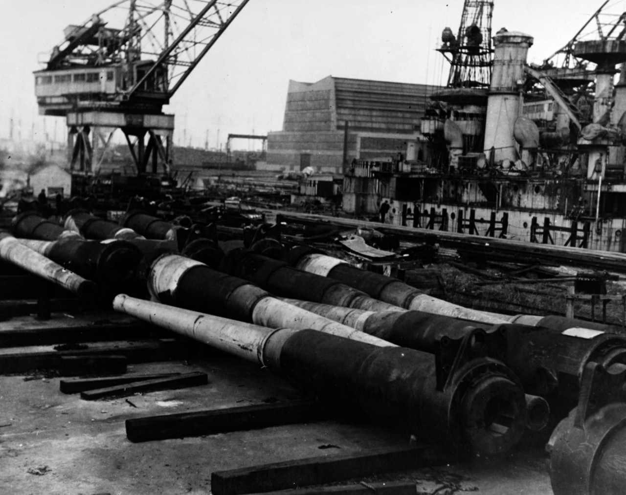 Photo #: NH 69035  Scrapping Battleships, under the terms of the Naval Limitations Treaty, 1923