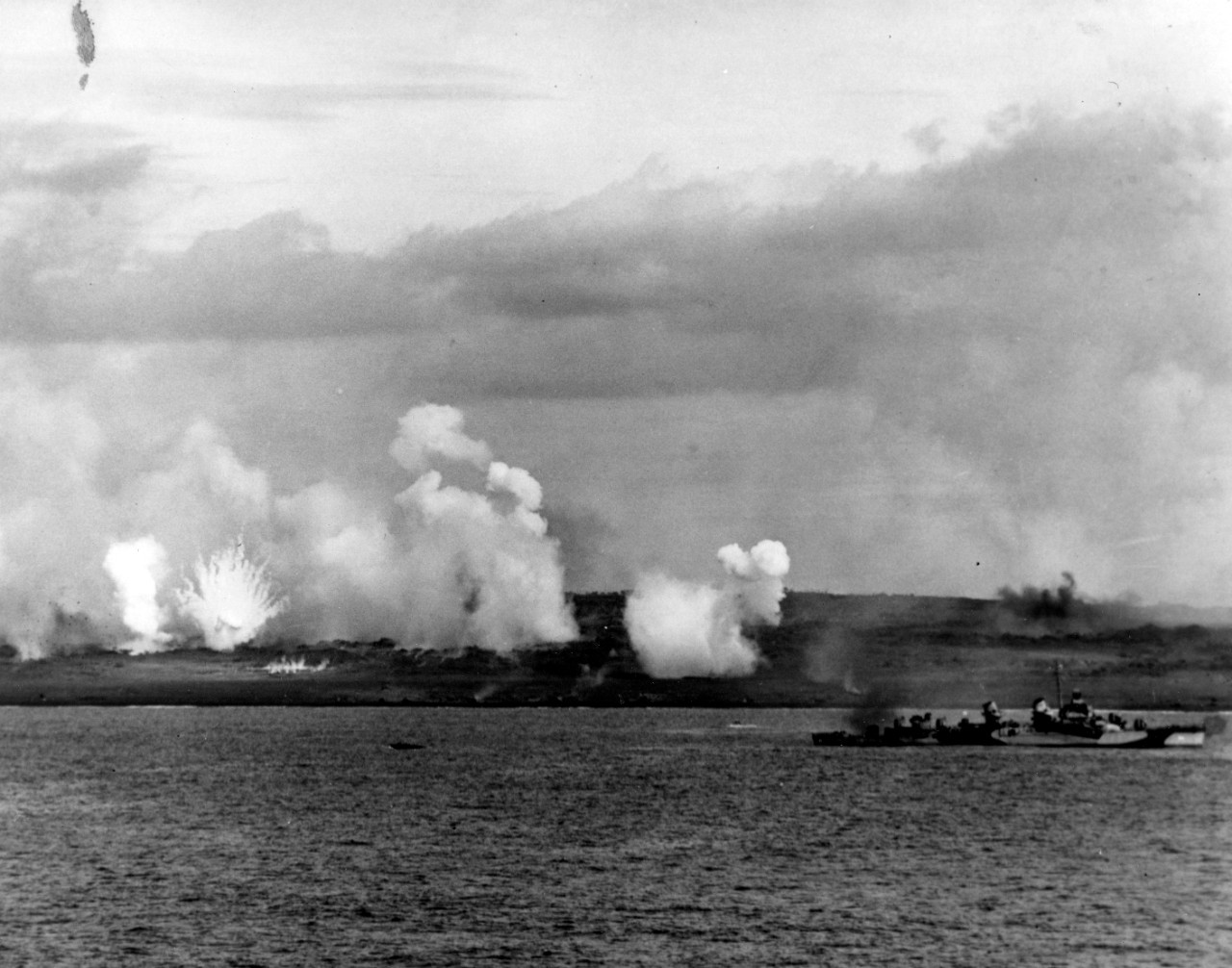Photo #: 80-G-309163  Iwo Jima Operation, 1945