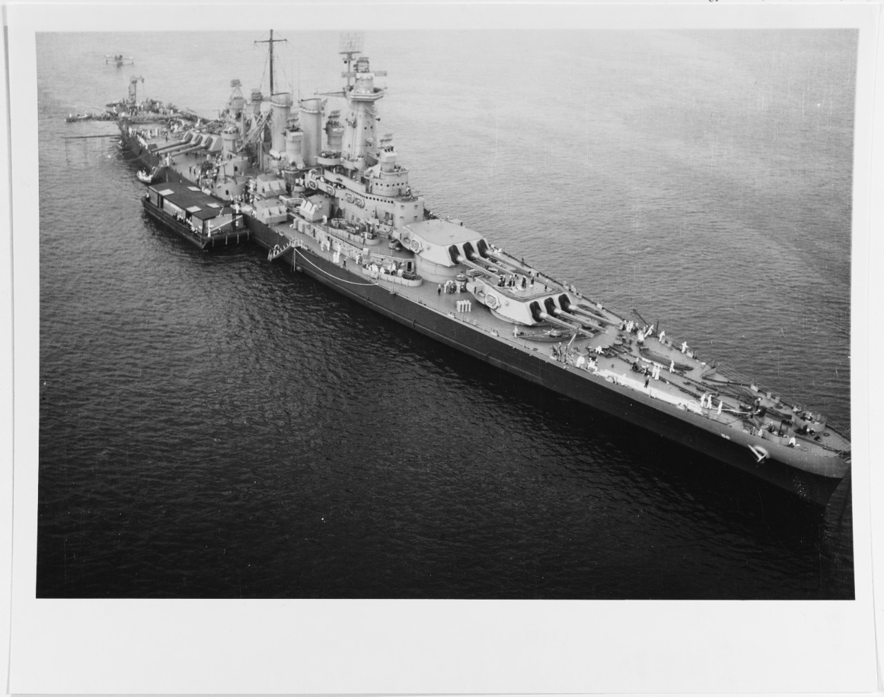 Photo #: 19-N-33803  USS Washington (BB-56)