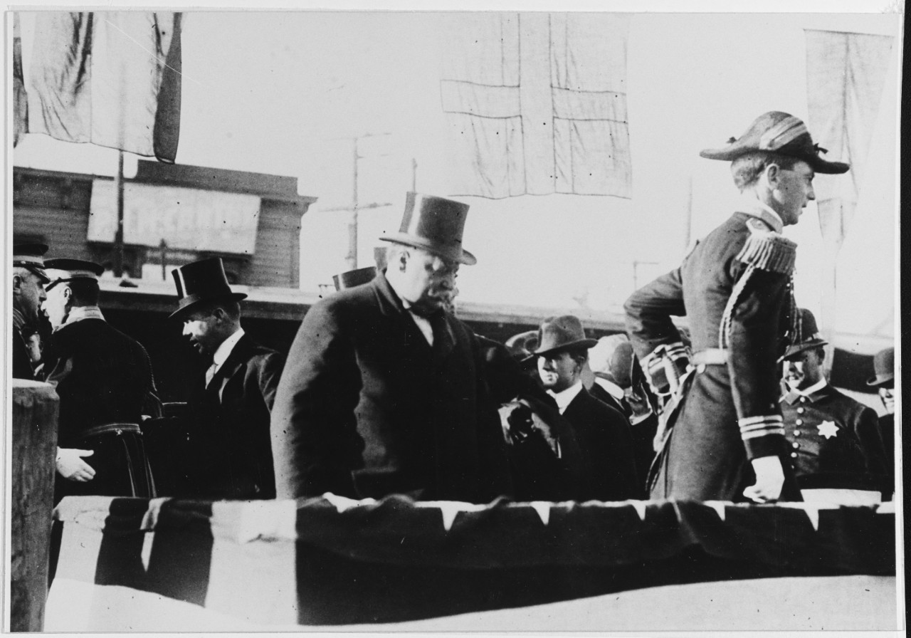 Photo #: NH 49834  President William Howard Taft visits the U.S. Pacific Fleet, 15 October 1911
