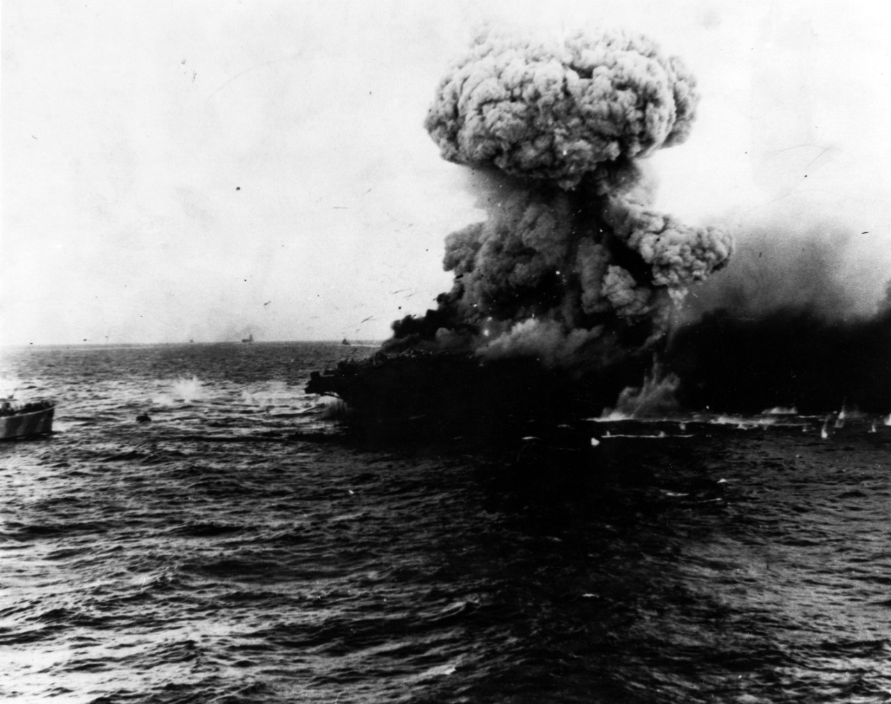 Photo #: 80-G-16651  Battle of the Coral Sea, May 1942