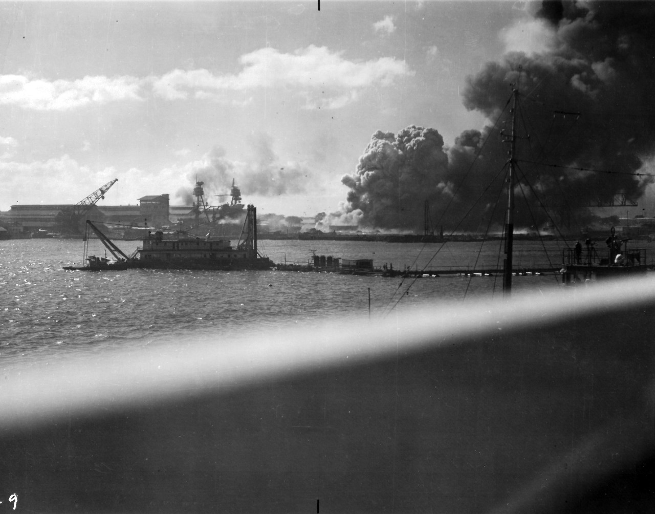 Photo #: 80-G-32580  Pearl Harbor Attack, 7 December 1941