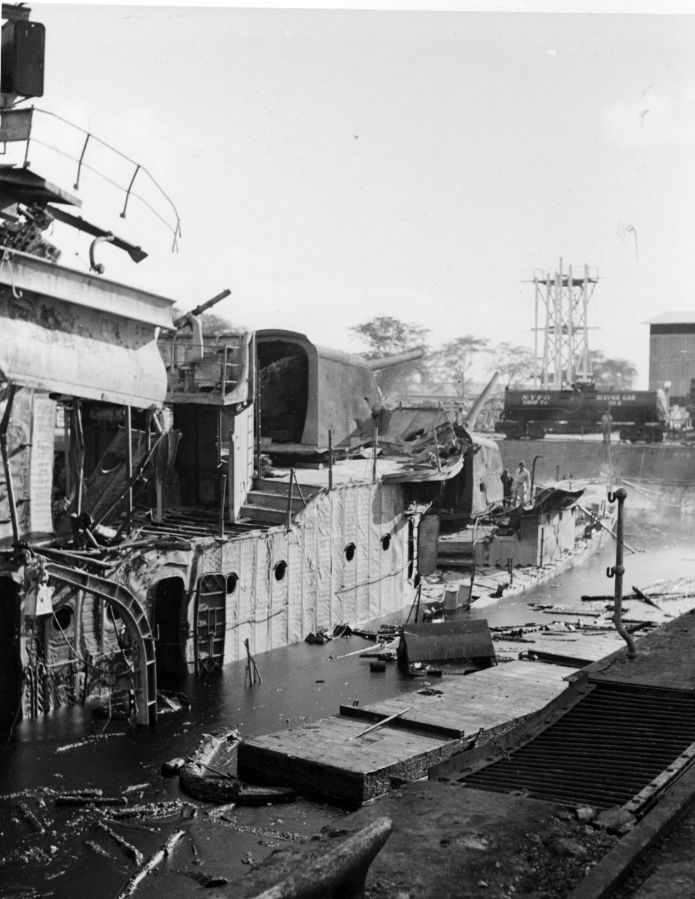Photo #: 80-G-32430  Pearl Harbor Attack, 7 December 1941