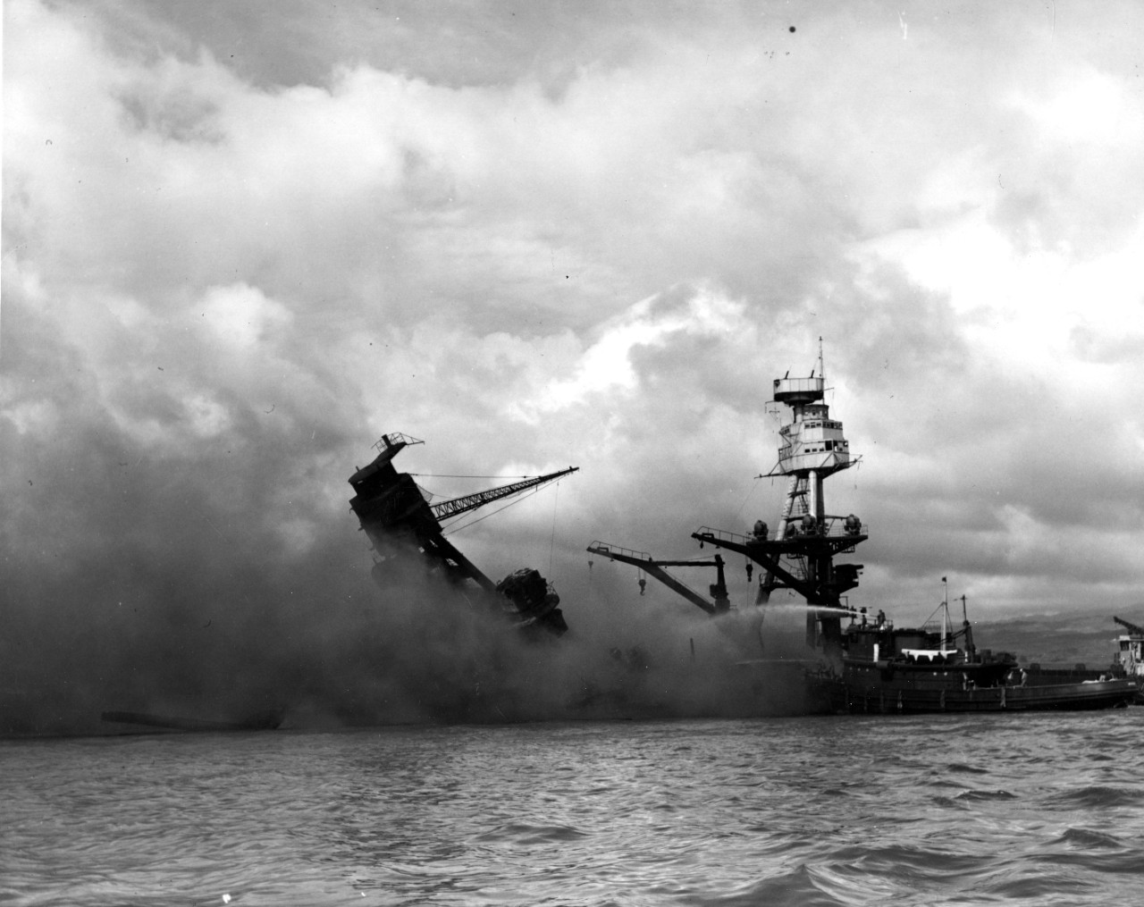 Photo #: 80-G-32485  Pearl Harbor Attack, 7 December 1941