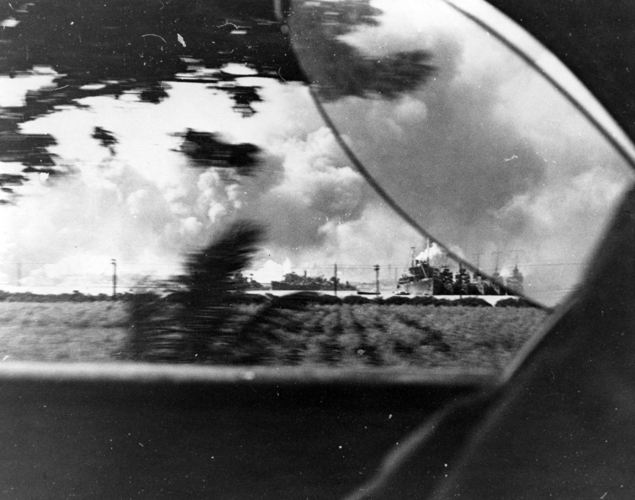 Photo #: 80-G-33045  Pearl Harbor Attack, 7 December 1941