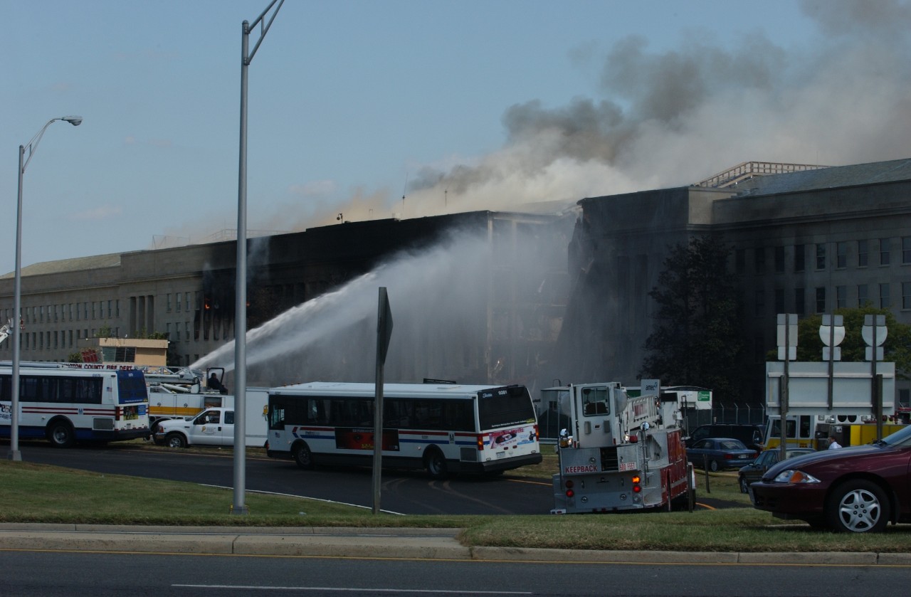 WMATA provided Metro buses to give emergency crews an air-conditioned space to rest, 11 September 2001