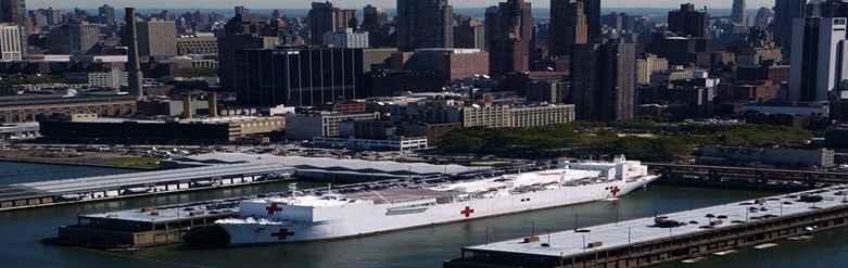 <p>USNS COMFORT (T-AH 20) docked at Pier 92 in New York City, 17 September 2001</p>
