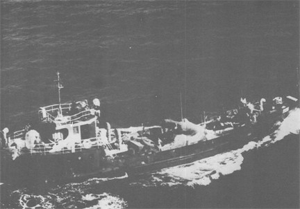 Image of Recon Photot of Viet Cong TRAWLER HULL NUMBER 2135