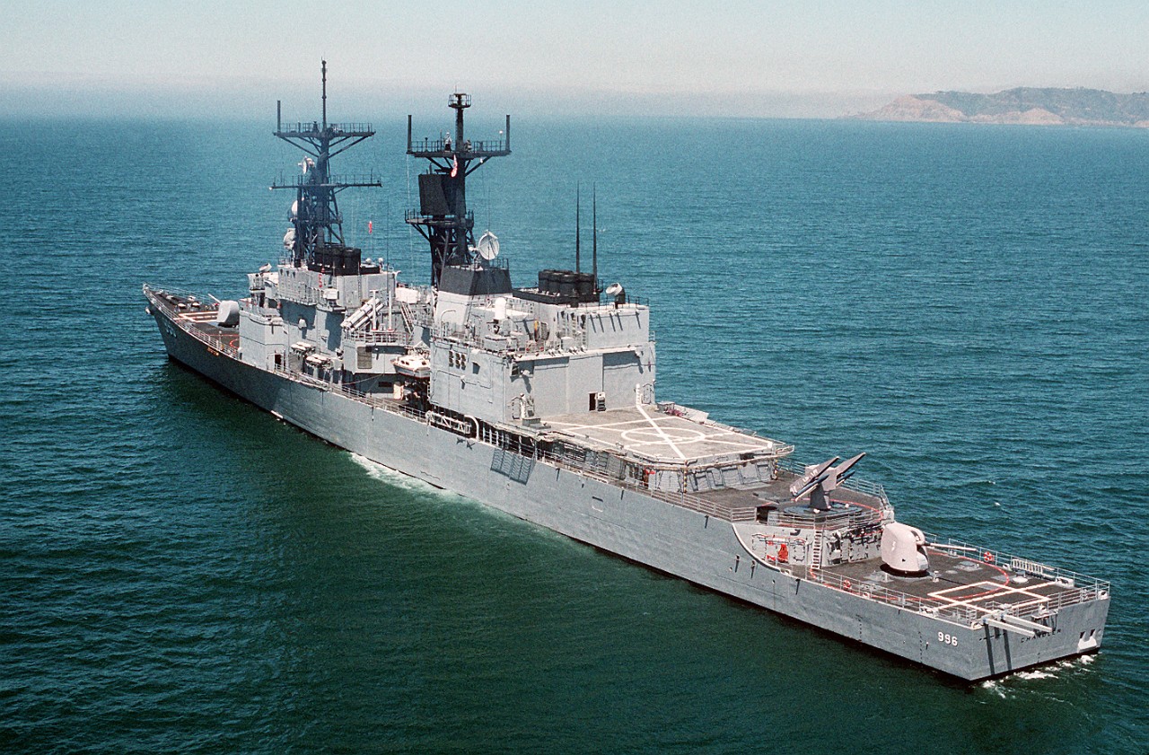 Chandler underway off the coast of California near San Diego, June 1988. (U.S. Navy Photograph DN-ST-88-07721, PH2 Weiderman, National Archives and Records Administration, Still Pictures Division, College Park, Md.)