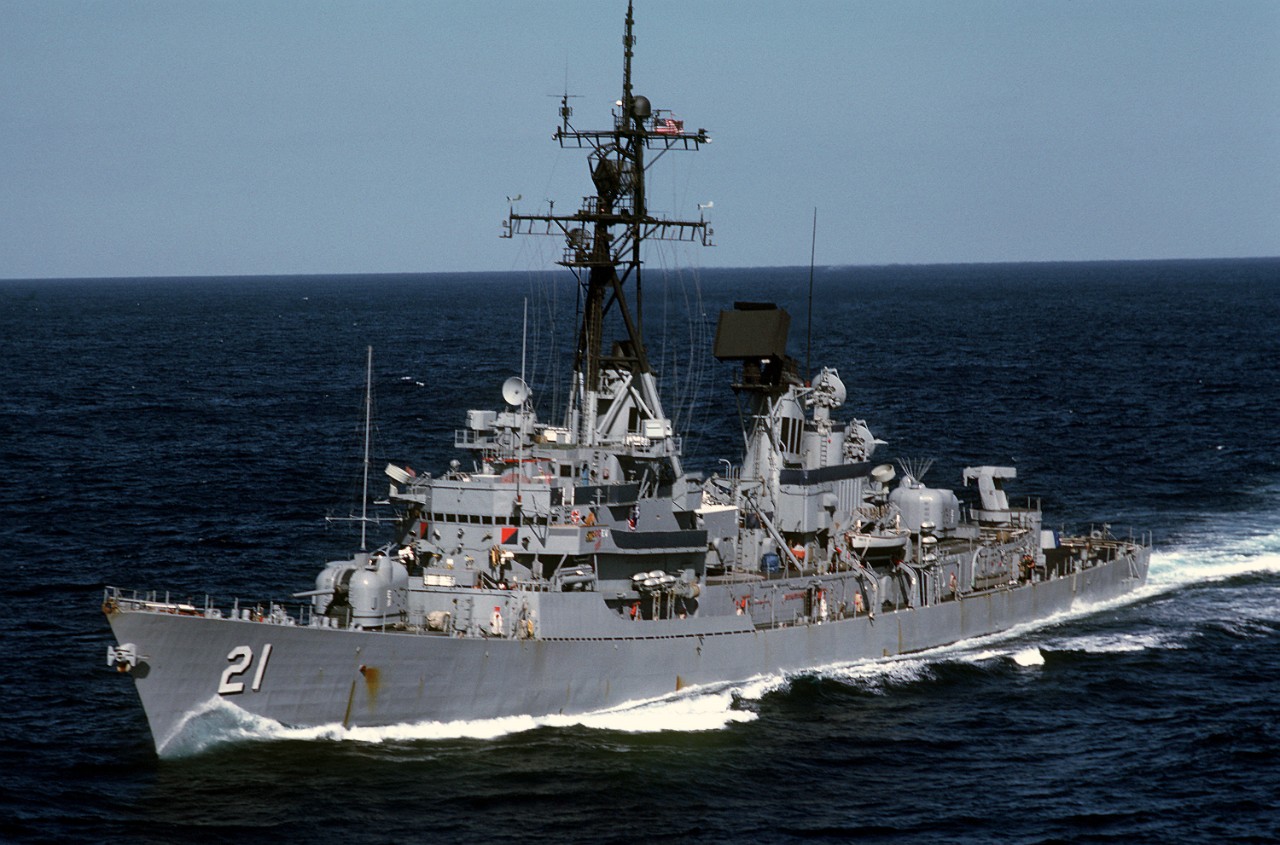 Cochrane underway, 1 March 1984. (U.S. Navy Photograph 330-CFD-DN-ST-86-07483, National Archives and Records Administration, Still Pictures Branch, College Park, Md.)