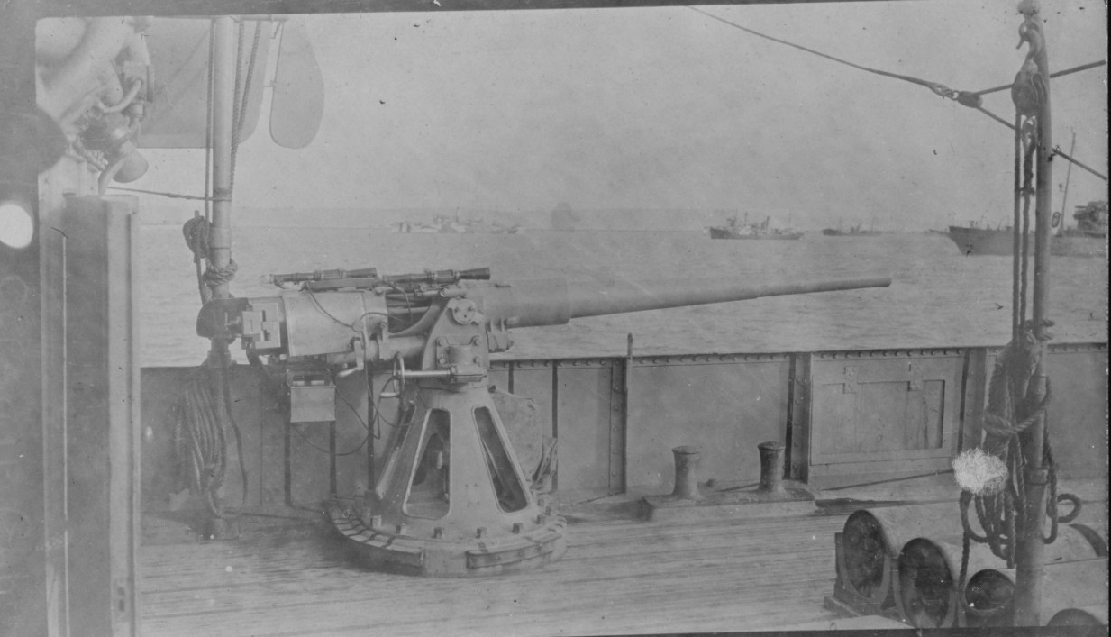 Corsair’s no. 3 3-inch gun, circa 1918. Note several depth charges stowed on deck at lower right. (Naval History and Heritage Command Photograph NH 106638)