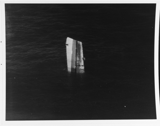 Fiske’s bow section floats before making final plunge into the Atlantic, 2 August 1944. Note the sonar dome on the ship’s keel. (U.S. Navy Photograph 80-G-270259, copy on file in Photographic Section, Naval History and Heritage Command).