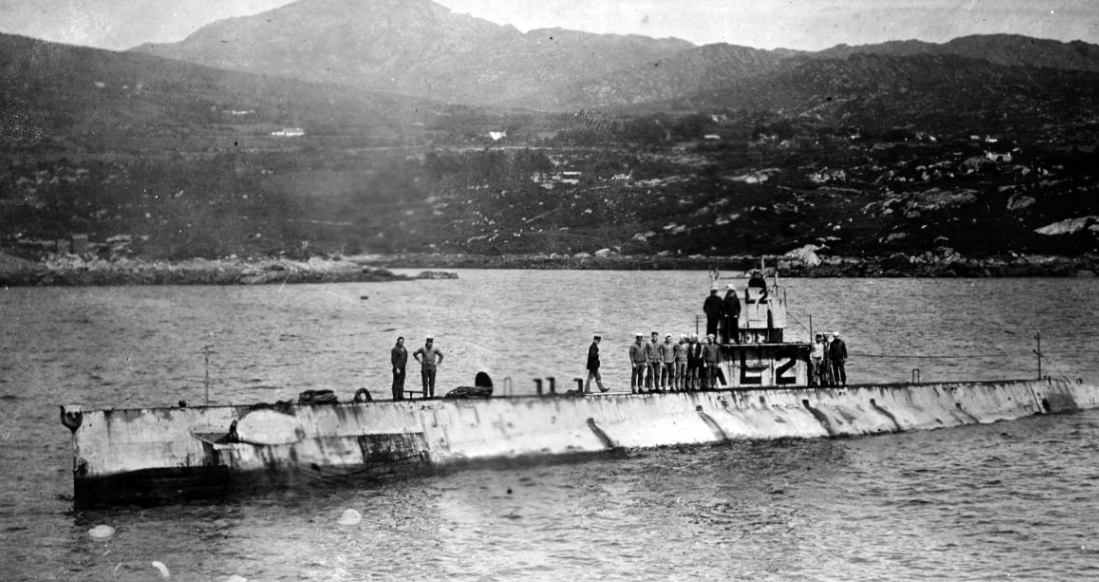 AL-2 in Bantry Bay, Ireland, 1918. (Naval History and Heritage Command Photograph NH 51121)