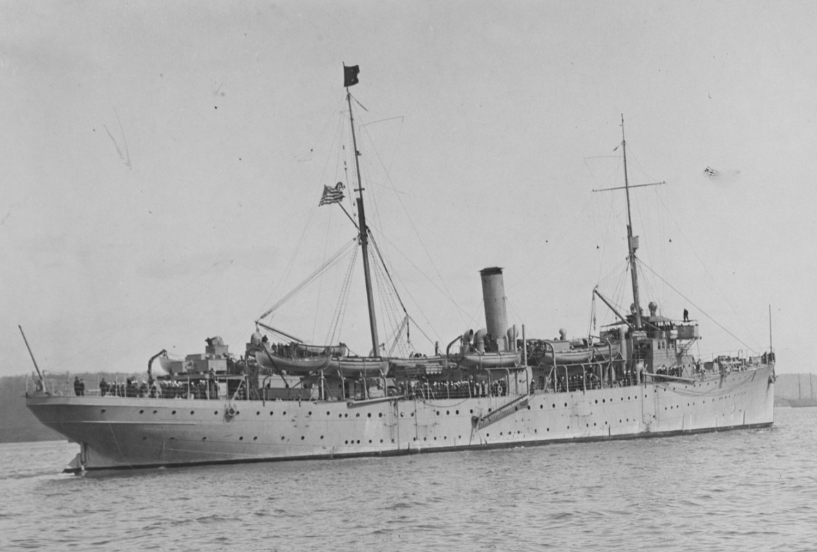 Melville returns to the United States with the Victory Fleet to New York after target practice in Cuban waters, 15 April 1919. Note that the ship has discarded her wartime dazzle pattern and simply sports a grey scheme. (Naval History and Heritage Command Photograph NH 43615)