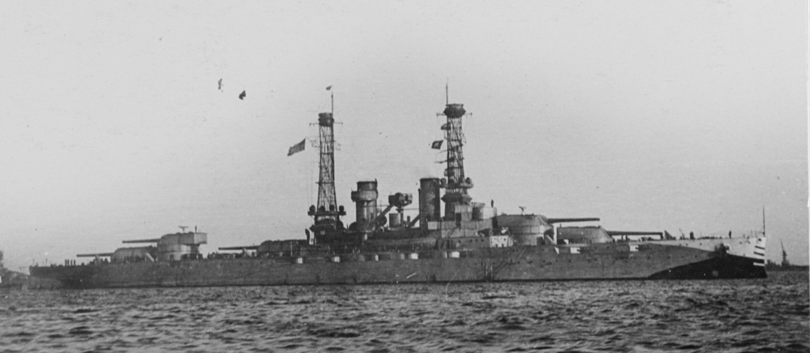 New York camouflaged, in 1917-18, while serving in British waters. (Naval History and Heritage Command Photograph NH 45142)