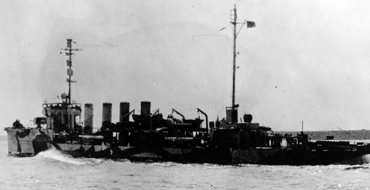 Nicholson underway 18 May 1918, while painted in World War I pattern camouflage. (Naval History and Heritage Command Photograph. NH 89413)